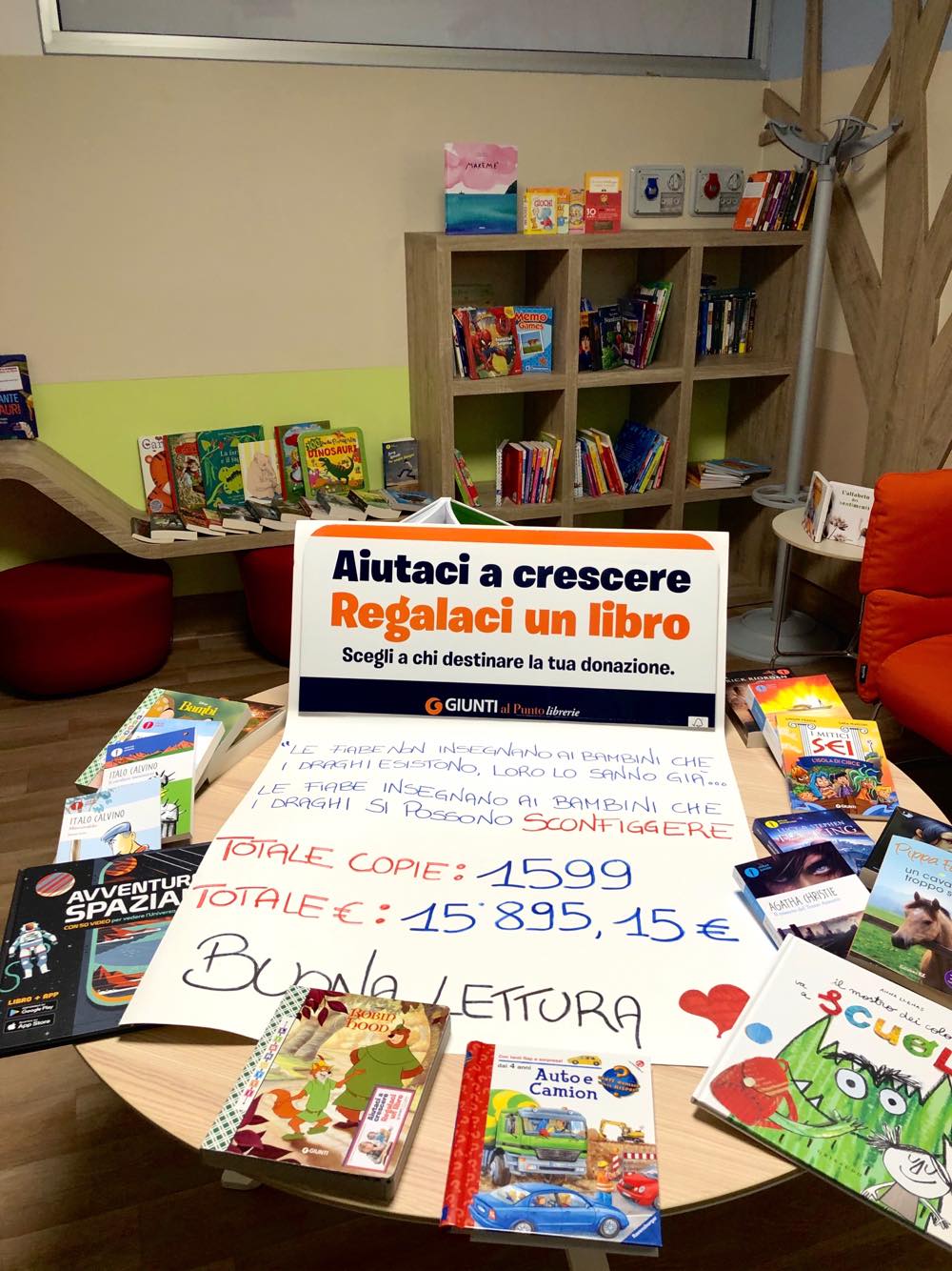 Una “montagna” di libri per la Pediatria